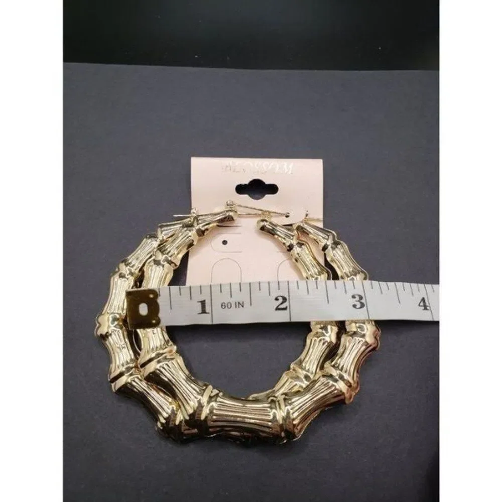 Large Gold bamboo hoop Earrings - Picture 3 of 4
